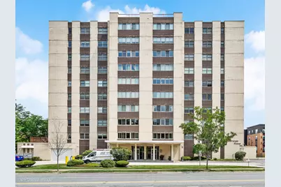 141 N La Grange Road #905, La Grange, IL 60525 - Photo 1