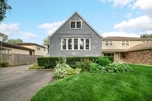 856 Margret St, Des Plaines, IL 60016 - Photo 1