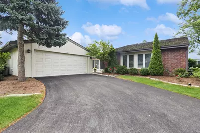 100 Briarwood Circle, Oak Brook, IL 60523 - Photo 1