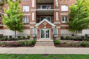 124 W Colfax St, Palatine, IL 60067 - Photo 1