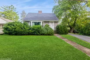 228 4th St, Downers Grove, IL 60515 - Photo 1