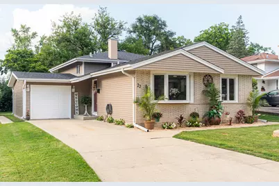 22 W Prairie Avenue, Lombard, IL 60148 - Photo 1