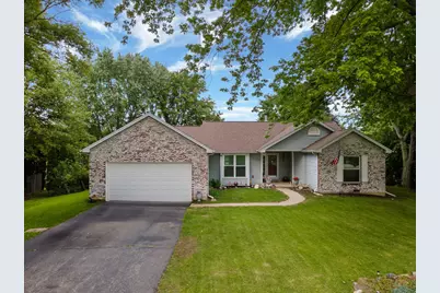 1110 S Green Street, McHenry, IL 60050 - Photo 1