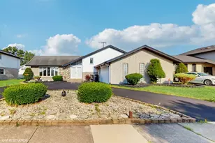 16822 Merrill Ave, South Holland, IL 60473 - Photo 1