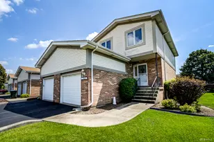 7925 160th St, Tinley Park, IL 60477 - Photo 1