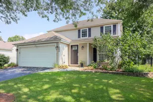 688 Thunderbird Trail, Carol Stream, IL 60188 - Photo 1