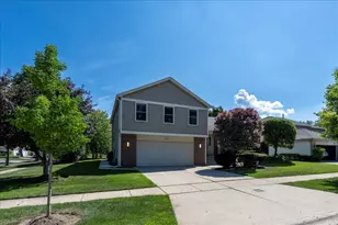 950 Cumberland Ln, Buffalo Grove, IL 60089 - Photo 1
