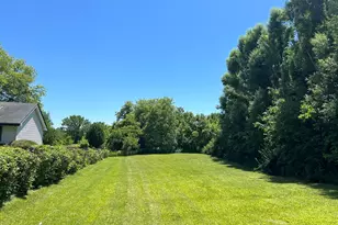 110 Minarette Dr, Poplar Grove, IL 61065 - Photo 1