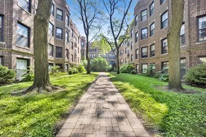 6257 N Sheridan Road #39, Chicago, IL 60660 - Photo 1