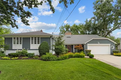 1520 Rosewood Avenue, Deerfield, IL 60015 - Photo 1