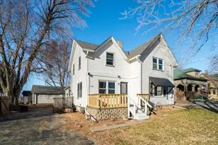 816 S Ottawa St, Earlville, IL 60518 - Photo 1