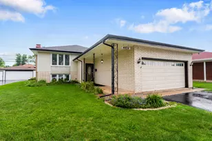 4424 Maple Ave, Brookfield, IL 60513 - Photo 1