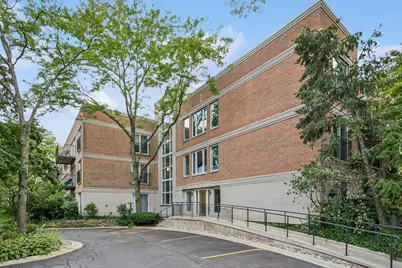 119 E Laurel Avenue #207, Lake Forest, IL 60045 - Photo 1