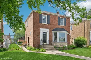 5146 N Mobile Ave, Chicago, IL 60630 - Photo 1