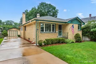 311 N Maple St, Itasca, IL 60143 - Photo 1