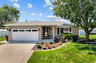 20526 S Grand Prairie Ln, Frankfort, IL 60423 - Photo 1