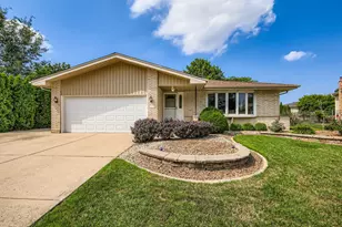 9100 OakWood Dr, Tinley Park, IL 60487 - Photo 1