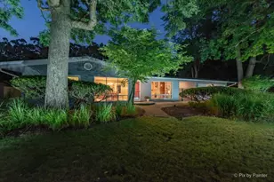 821 Greenwood Ave, Carpentersville, IL 60110 - Photo 1