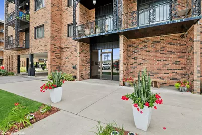 9355 Landings Lane #406, Des Plaines, IL 60016 - Photo 1