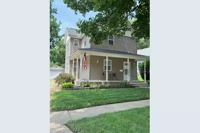 615 N Jefferson Avenue, Dixon, IL 61021 - Photo 1