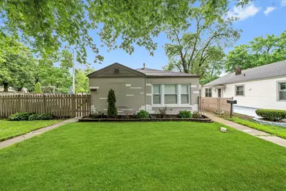 9301 Raymond Avenue, Oak Lawn, IL 60453 - Photo 1