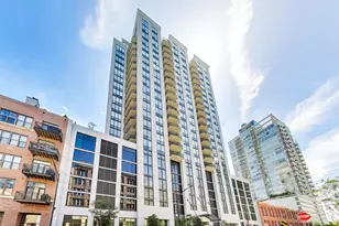 435 W Erie St, Chicago, IL 60654 - Photo 1