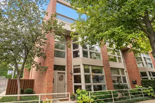 1916 N Maud Ave, Chicago, IL 60614 - Photo 1