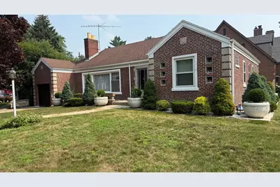 5808 N Forest Glen Avenue, Chicago, IL 60646 - Photo 1