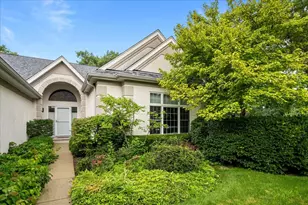 2524 Augusta Way, Highland Park, IL 60035 - Photo 1