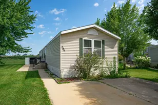 384 Tulip Ct, Belvidere, IL 61008 - Photo 1