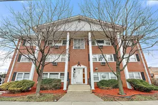 4247 Amelia Ave, Lyons, IL 60534 - Photo 1