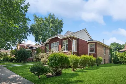3622 N Avers Avenue, Chicago, IL 60618 - Photo 1