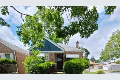 9800 S Drexel Avenue, Chicago, IL 60628 - Photo 1