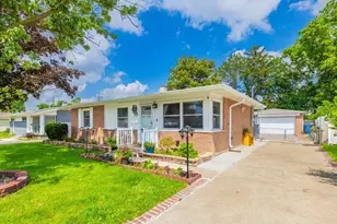 45 E Normandy Dr, Addison, IL 60101 - Photo 1