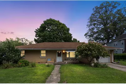 424 N 4th Street, Watseka, IL 60970 - Photo 1