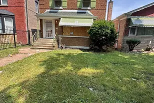 9527 S Woodlawn Ave, Chicago, IL 60628 - Photo 1