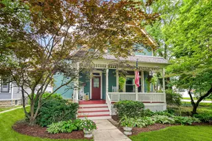 8 N Sleight St, Naperville, IL 60540 - Photo 1