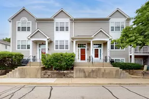 2834 Shelly Ln, Aurora, IL 60504 - Photo 1