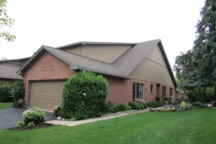 201 Woodland Way, Bloomingdale, IL 60108 - Photo 1