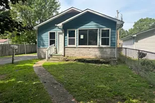 2816 Emmaus Ave, Zion, IL 60099 - Photo 1