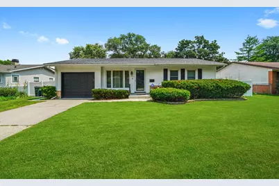 1013 Cedar Lane, Elk Grove Village, IL 60007 - Photo 1