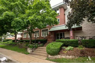 101 N Peartree Lane #101, Arlington Heights, IL 60004 - Photo 1