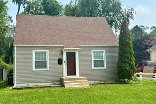 1520 Log Cabin Ave, Rockford, IL 61108 - Photo 1