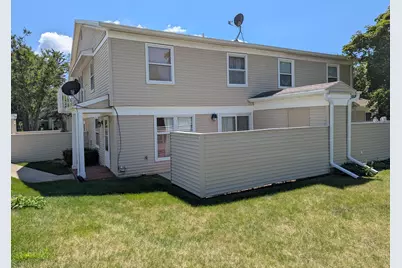 604 Kiwanis Court #3, Freeport, IL 61032 - Photo 1