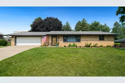 712 Bluecrest Drive, Rockford, IL 61107 - Photo 1