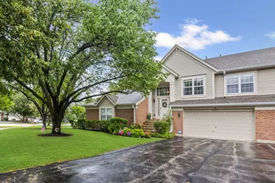 1631 Columbia Circle #2, Bartlett, IL 60103 - Photo 1