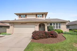 10S467 Rutgers Ct, Downers Grove, IL 60516 - Photo 1