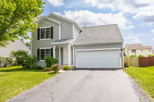 1069 Legrande Ave, Aurora, IL 60506 - Photo 1