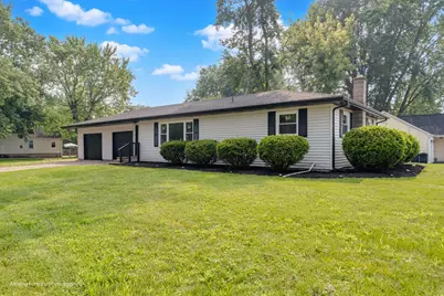 939 N Wolfe Street, Sandwich, IL 60548 - Photo 1