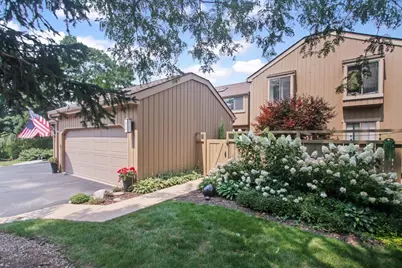 930 Oak Hill Road, Lake Barrington, IL 60010 - Photo 1